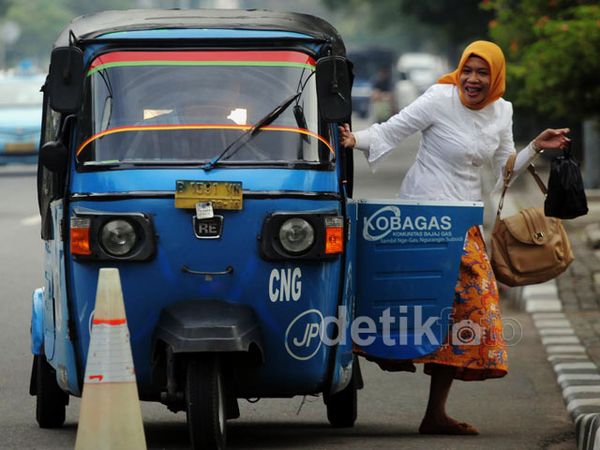PNS Dilarang Bawa Kendaraan Pribadi