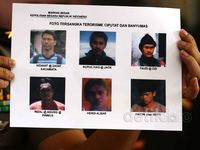 Polri Tunjukkan Foto Dayat Kacamata Cs