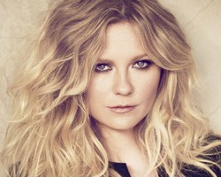 Kirsten Dunst Jadi Brand Ambassador Pertama LOreal Professionnel