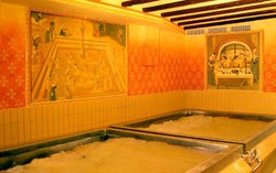 Berendam di Kolam Bir Hangat Bisa Sembuhkan Penyakit Kulit