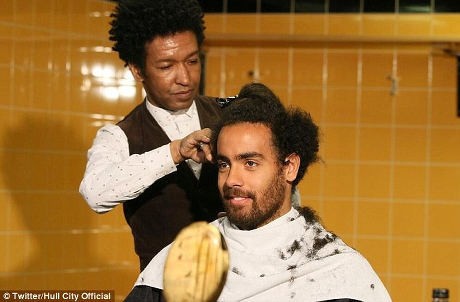 Akhiri Nazar Kribo, Huddlestone Rapi Lagi