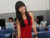 Tank Top Merah Annisa eks Cherrybelle