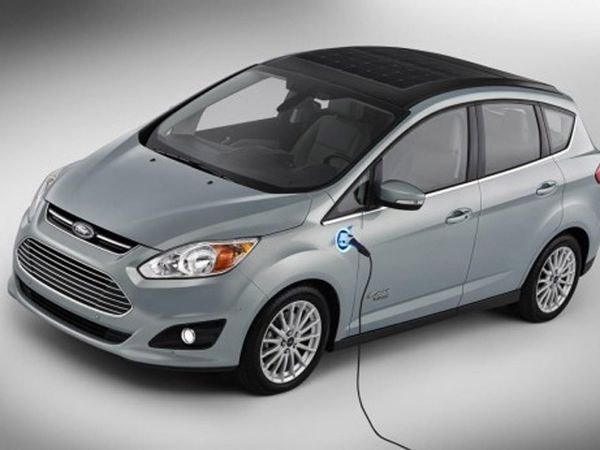 Ford Siapkan Mobil Tenaga Matahari