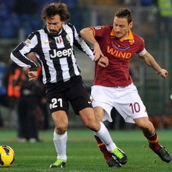 Lawan Si Zebra, Totti Cuma Mau Menang