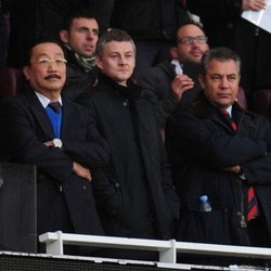 Pecat Mackay, Ganti Manajer, Ketua Cardiff Minta Maaf pada Suporter