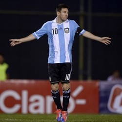 Maradona: Jangan Salahkan Messi Kalau Argentina Tak Juara Dunia