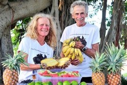 Meski Sudah 60 Tahun, Pasangan Ini Masih Rajin Lari Maraton Tiap Hari