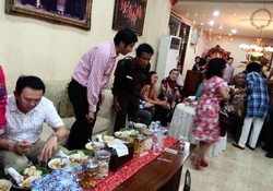 Pesan Sabam Sirait ke Ahok: Jangan Mencuri Ya