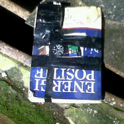 Polisi Cek Rumah Warga Pamulang yang Diteror Barang Mirip Bom Buku