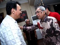 Ahok Hadiri Open House Tahun Baruan Sabam Sirait