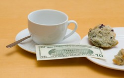 Berapa Besar Tip Harus Diberikan Saat Makan di Restoran di China, Spanyol dan Swiss? (2)