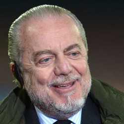 Napoli Akan Umumkan Pemain Baru Hari Senin