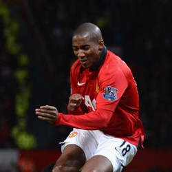 Moyes Belum Tahu Berapa Lama Young Absen