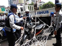 Atasi Parkir Liar, Dishub DKI akan Lanjutkan Operasi Jaring Motor