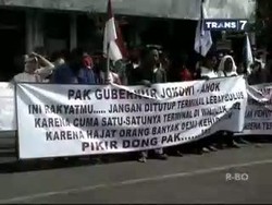 Sopir AKAP Lebak Bulus Tunggu Gubernur Jokowi