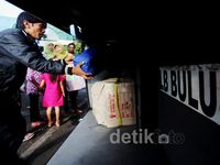 Terminal Lebak Bulus 1 Hari Sebelum Ditutup