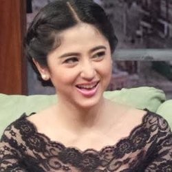 Dewi Persik Bingung Pilih Calon Suami