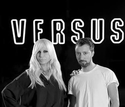 Kolaborasi Fashion: Anthony Vaccarello Desain Koleksi Kapsul Terbaru Versace