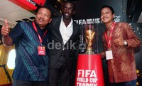Tentu bukan tanpa sebab Habibi bisa mendapatkan kesempatan langka seperti itu. Coca-Cola memberikannya kesempatan itu setelah dia jadi pemain terbaik Piala Coca-Cola 2012.