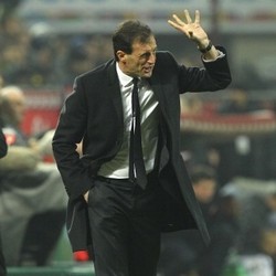 Allegri Tinggalkan Milan di Akhir Musim