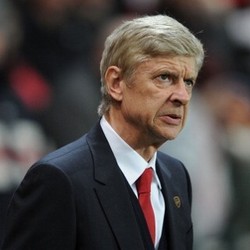 Wenger Akui Pernah Inginkan Lewandowski, Bidik Mandzukic