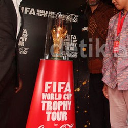 Trofi Piala Dunia Mendarat di Jakarta