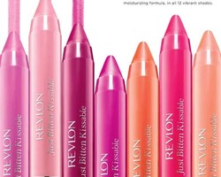 Product Review: Lipstik Berbentuk Pensil dari Revlon yang Tahan Lama