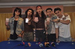 Movie Review: Slank Nggak Ada Matinya