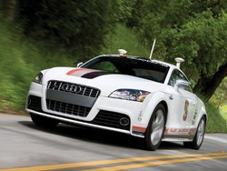 Audi Ngebet dengan Mobil Autopilot