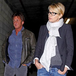 Sean Penn dan Charlize Theron Kepergok Jalan Bareng Lagi