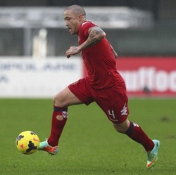 Cagliari Indikasikan Lepas Radja Nainggolan ke Roma