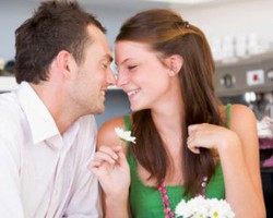 Wanita Harapkan Pria Melakukan 7 Hal Romantis Ini 