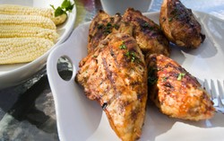 Agar Tak Tercemar Bakteri, Lakukan Langkah Ini Sebelum Mengolah Daging Ayam