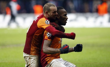 Sneijder: Kami Tak Boleh Takut kepada Chelsea