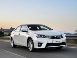 Toyota Corolla Keluar dari Pakemnya
