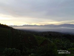 Ini Dia Tempat Melihat Pemandangan Bandung 180 Derajat