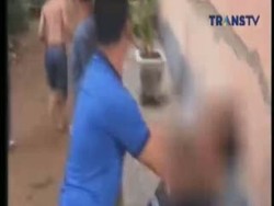 Berbuat Asusila Terhadap Siswi SMP, Pria Paruh Baya Dikepung Warga