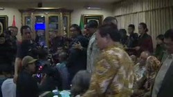 Ahok Intim dengan PDIP, Prabowo: Ini Demokrasi, Terserah