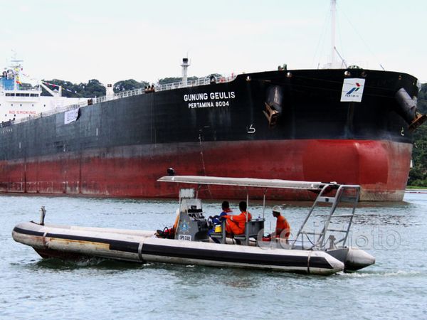 Pelepasan Kapal Tanker Pertamina ke Aljazair