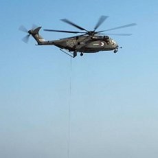 Helikopter Militer AS Jatuh di Pantai Virginia, 2 Tentara Tewas & 1 Hilang