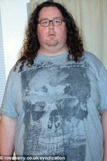 Tampak Seperti Kentang di Foto, Pria Ini Pangkas Bobot 95 Kg dalam Setahun