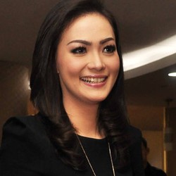 Gugat Cerai Jay Alatas, Christy Jusung Tak Lepas Cincin Kawin