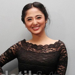 Masih Trauma, Dewi Persik Menikah Dua Tahun Lagi