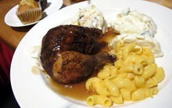 Pakai Baju Merah, Beli 1 Gratis 1 di Kenny Rogers Roasters