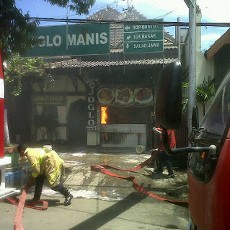 LPG Bocor, Rumah Makan Joglo Manis Terbakar