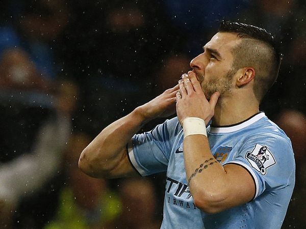 City Tenggelamkan West Ham di Etihad