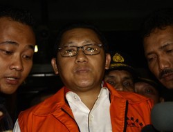 Ini Alasan Keluarga Larang Anas Makan dan Minum Pemberian KPK