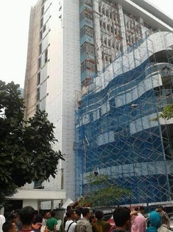  Bruk! Panel Aluminium Gedung Baru RSCM Timpa Tukang Ojek Hingga Tewas 