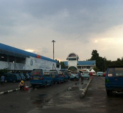 Takut Penumpang Berkurang, Sopir Angkot Lebak Bulus Tolak Penutupan Terminal