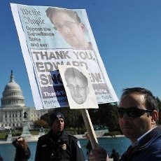 Direktur FBI Nilai Snowden Tak Pantas Disebut Whistleblower